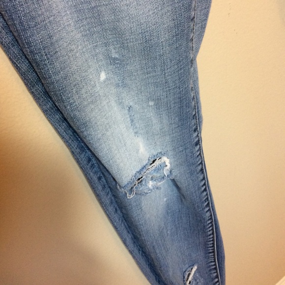Blank nyc bleach distressed step hem jeans - Picture 2 of 12